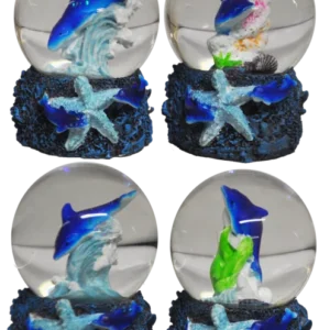 boule à neige paillettes 45mm dauphin de la marque SANDY. Réf. RUS207.