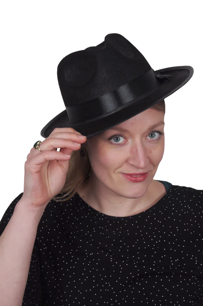 chapeau noir avec ruban de la marque SANDY. Réf. CHOZ190.