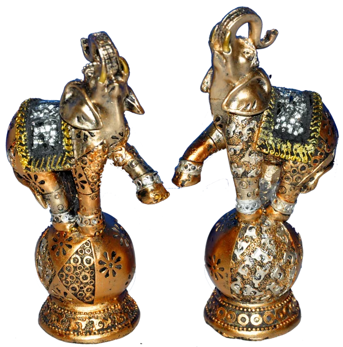 éléphant sur boule de la marque SANDY. Réf. ROZ113A.