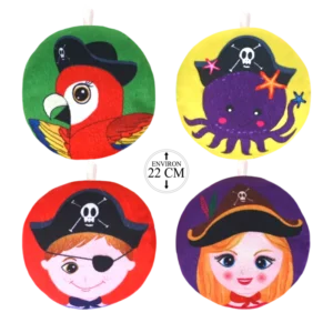 peluche ronde décor pirate 22 cm de la marque SANDY. Réf. PDQ408-22.